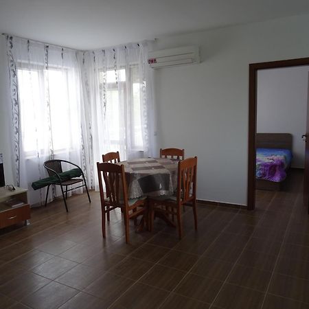 Apartments In Lotos Complex Кранево Екстериор снимка