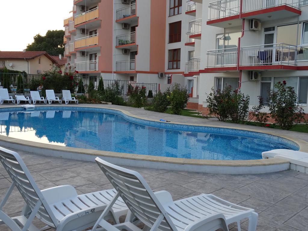 Apartments In Lotos Complex Кранево Екстериор снимка