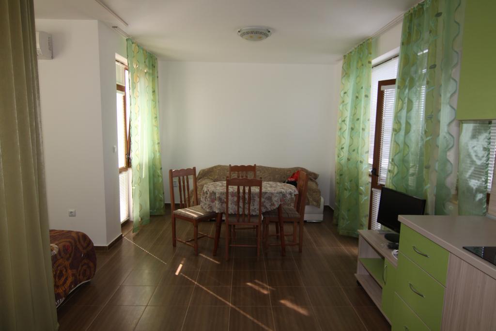 Apartments In Lotos Complex Кранево Екстериор снимка